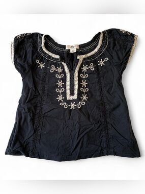 Gap embroidered top